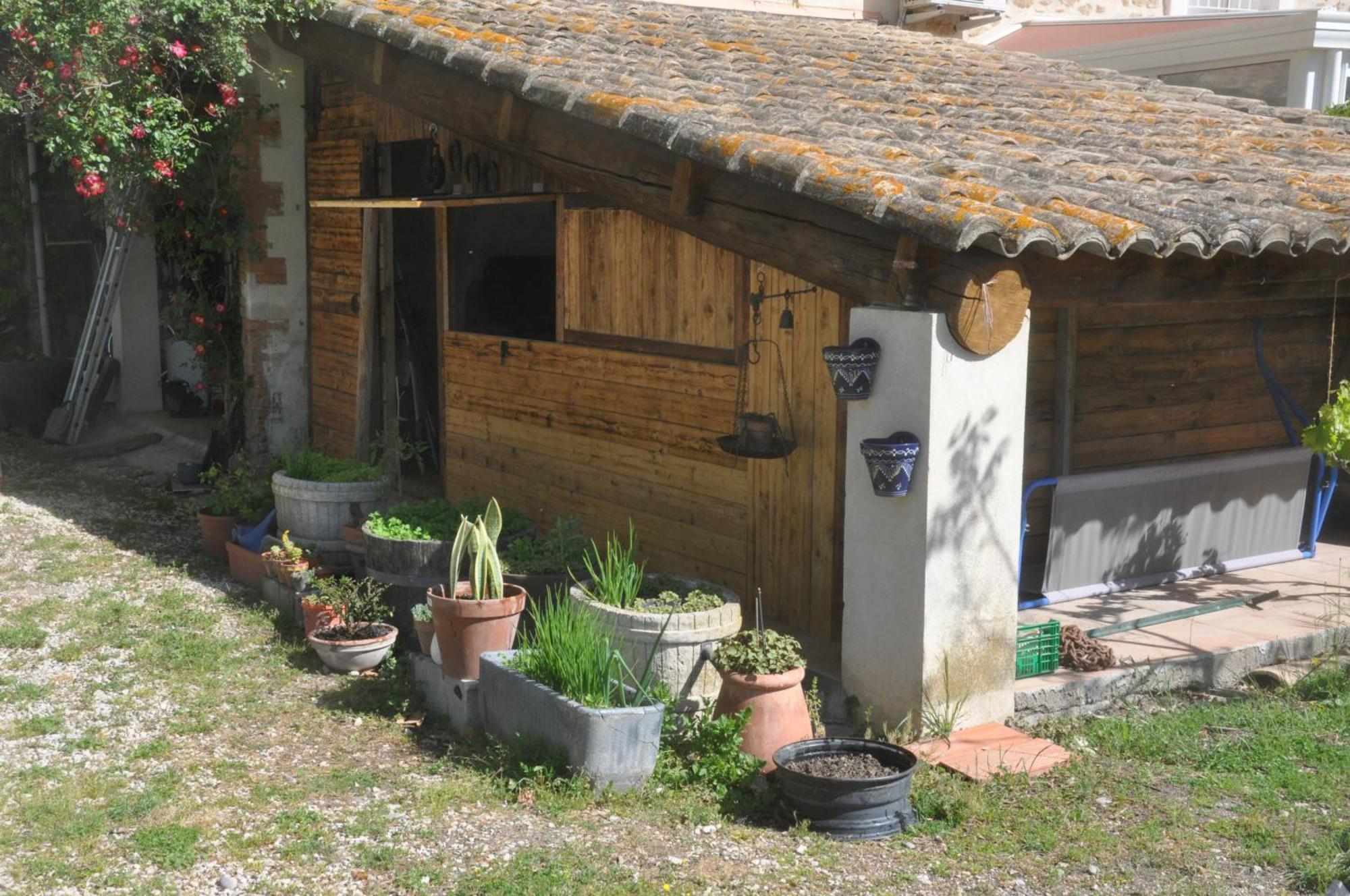 Bed and Breakfast La Ferme De Tonton Jules Et Mame Julia à Entraigues-sur-la-Sorgue Extérieur photo